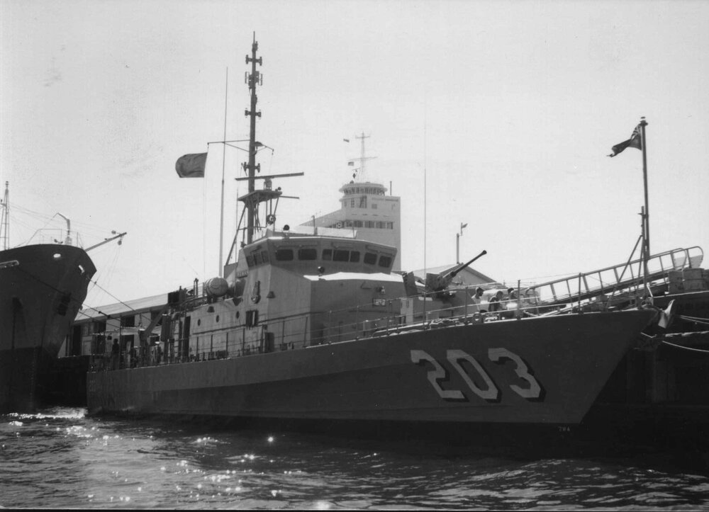 HMAS Fremantle (Fremantle Class Patrol Boat 203)