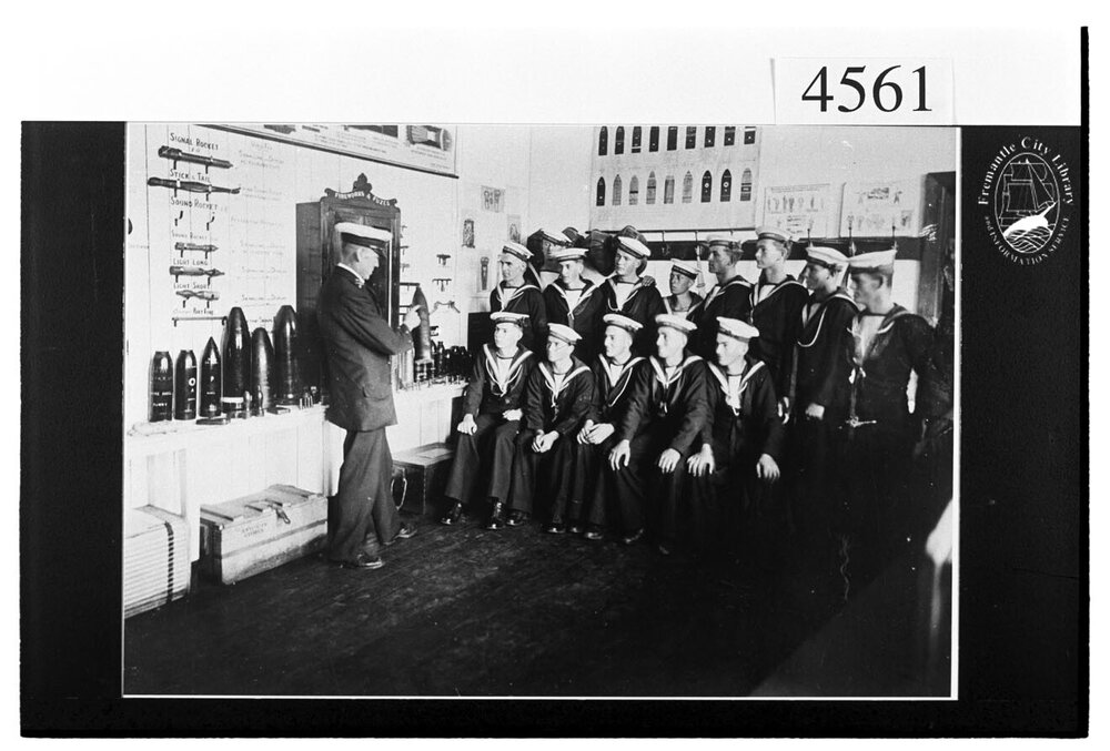 CPO Instructor Anderson lecturing RANR seamen