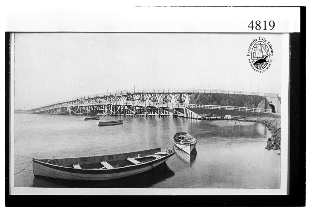 Bridges across the Swan River