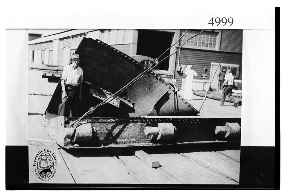 Bill Cairnie with a rudder