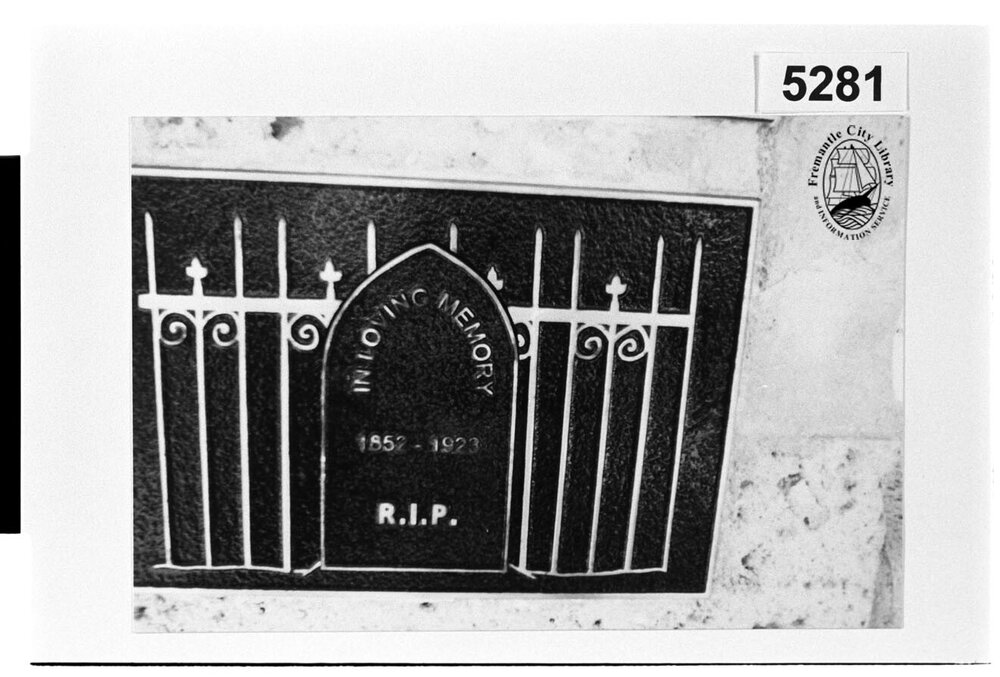 Eastern Gates Lookout, East Street