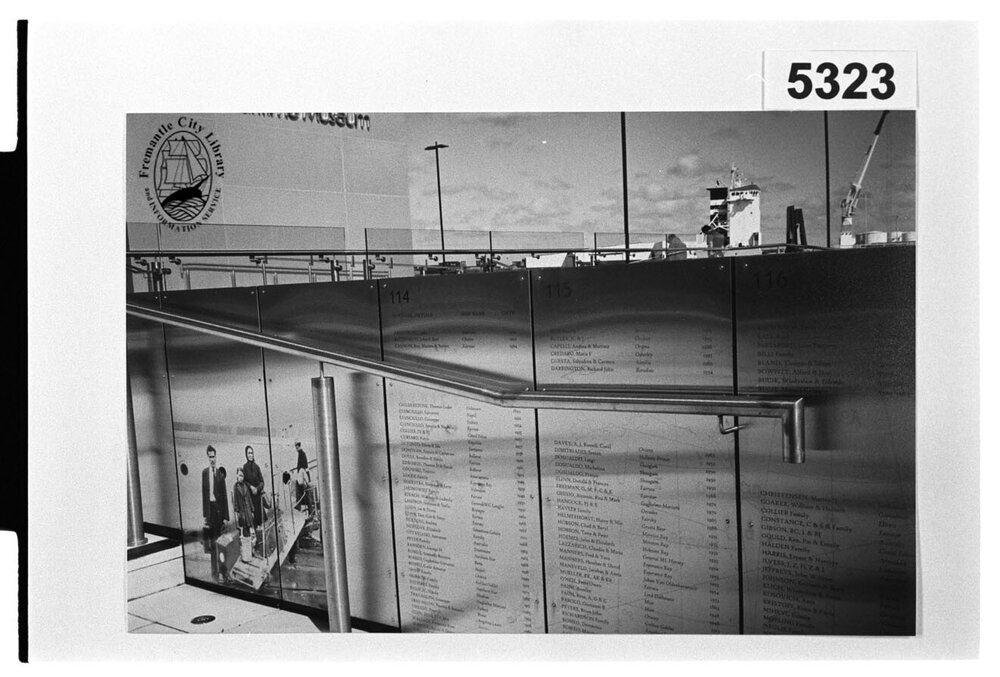 Migrant Welcome Walls