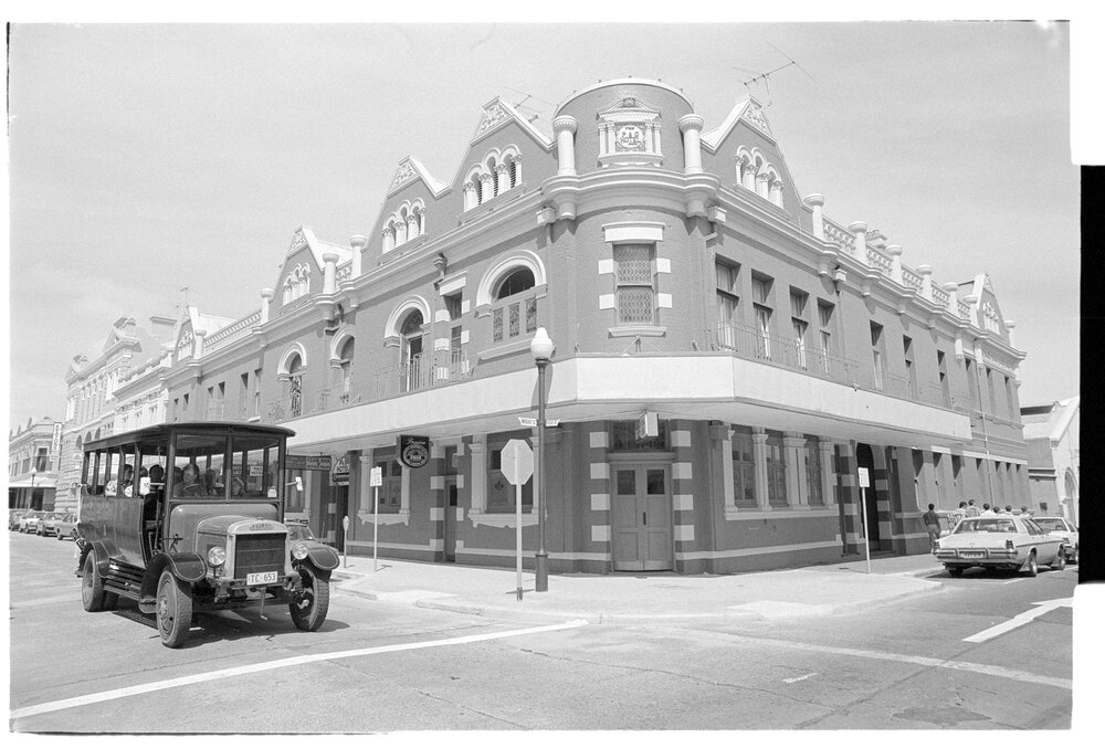 Old vehicle in front of the P&amp;O Hotel