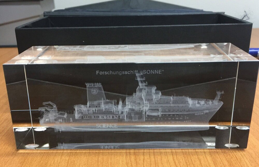 Glass Ornament Scientific Ship &lsquo; Forschungsschiff Sonne&rsquo; 