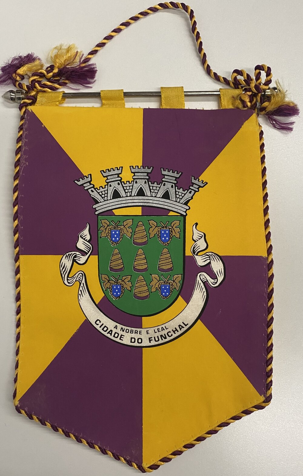 Sister City - Funchal - Pennant