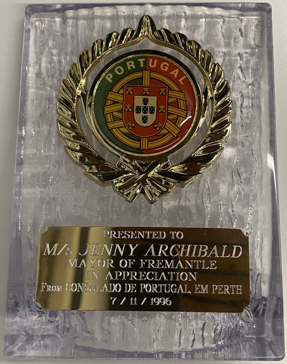 Sister City - Funchal - Plaque