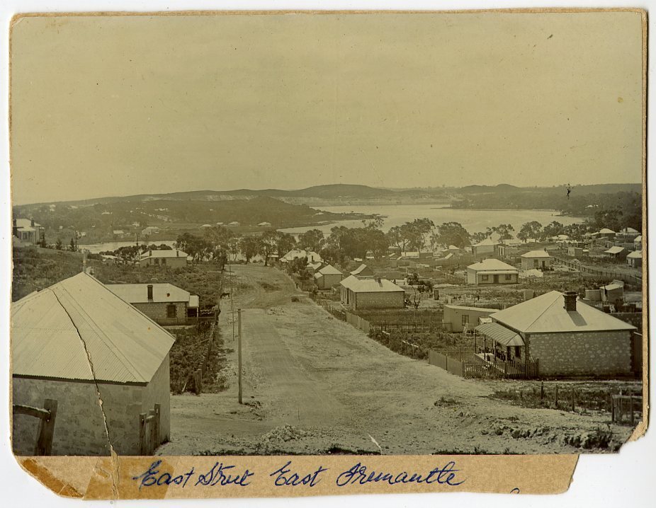 East Street. East Fremantle