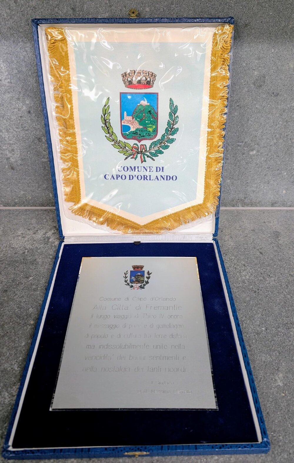 Sister City - Capo D'Orlando - Plaque &amp; Pennant
