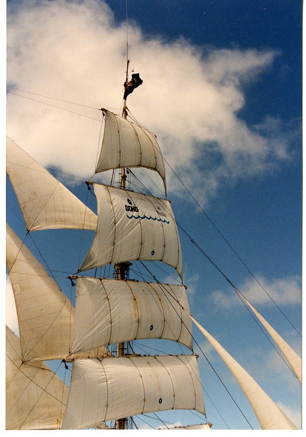 Departure of the re-enactment fleet for the 200th Anniversary of arrival of the First Fleet in 1788.