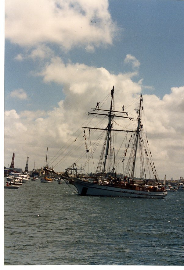 Departure of the re-enactment fleet for the 200th Anniversary of arrival of the First Fleet in 1788.