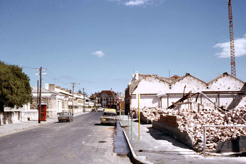 Cnr Henderson and Queen Streets