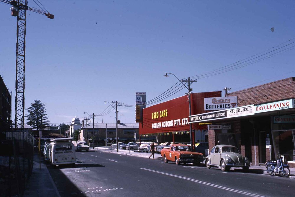 William Street looking towards the Oval