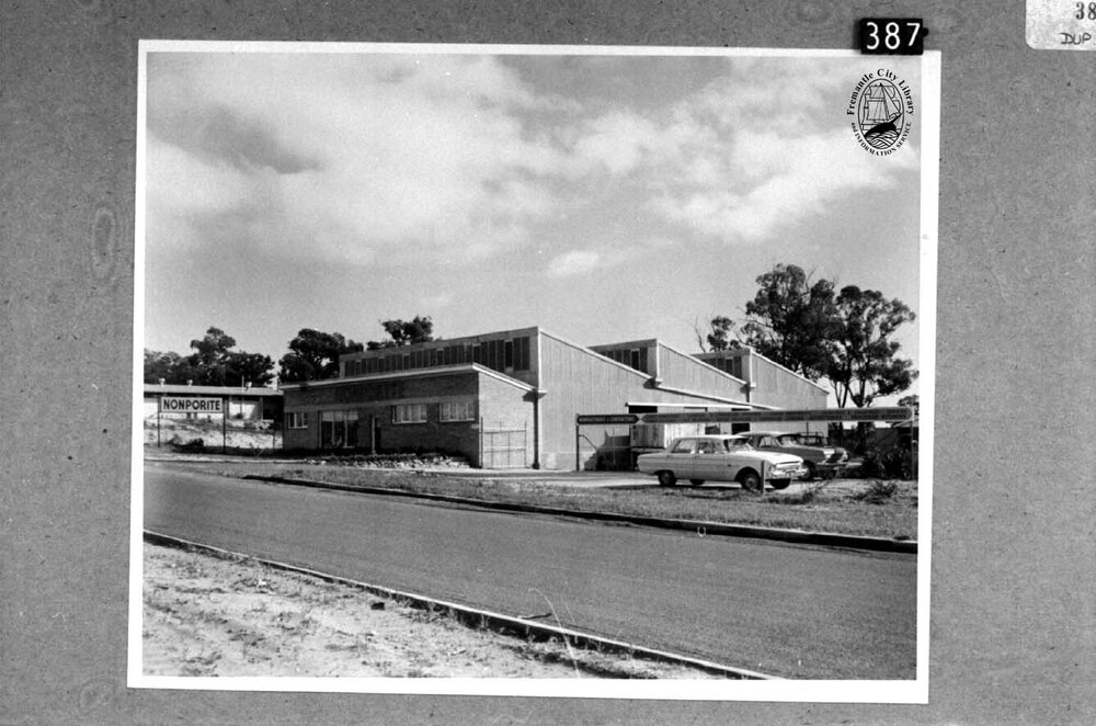 Non Porite, Peel Street, O'Connor