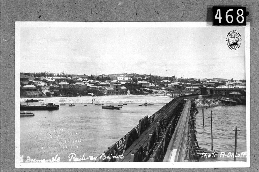 Fremantle Railway Bridge, view form North Fremantle end