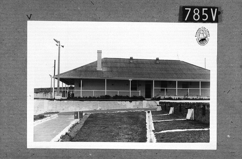 Hospital, South entrance