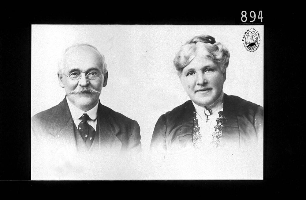 Mr and Mrs T. Edwards