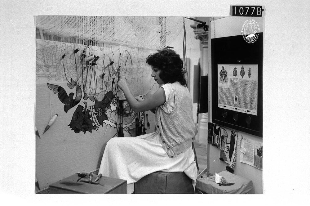 Making the Armorial bearings tapestry