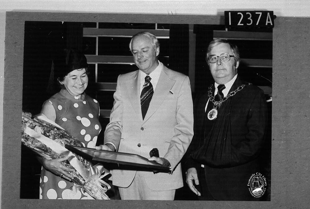 Kim Beasley receives Freedom of the City from the Mayor