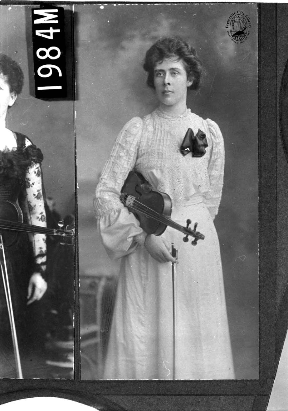 Female violin player