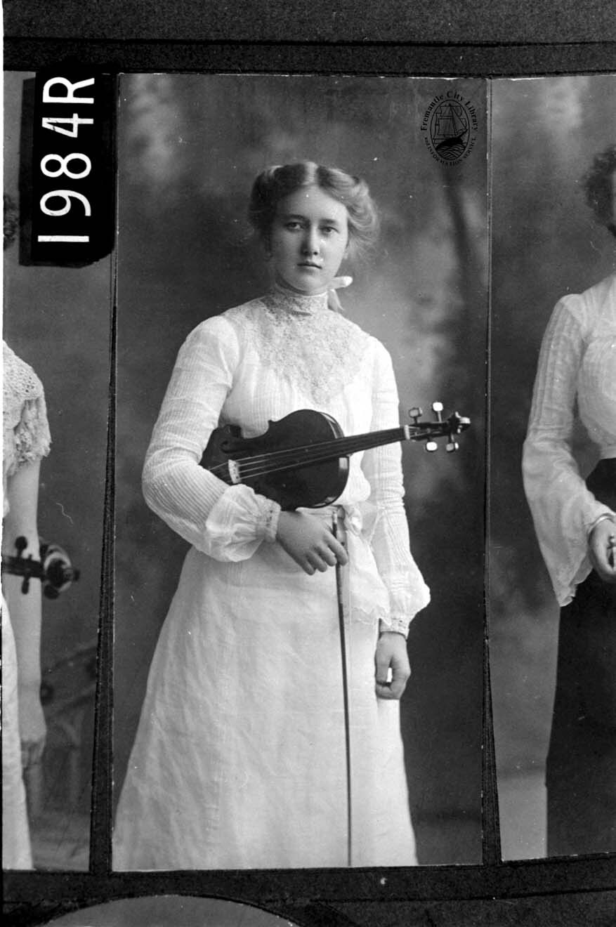 Female violin player