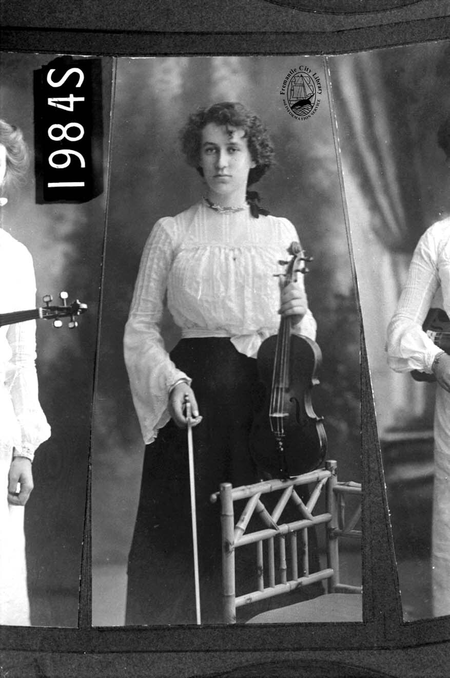 Female violin player