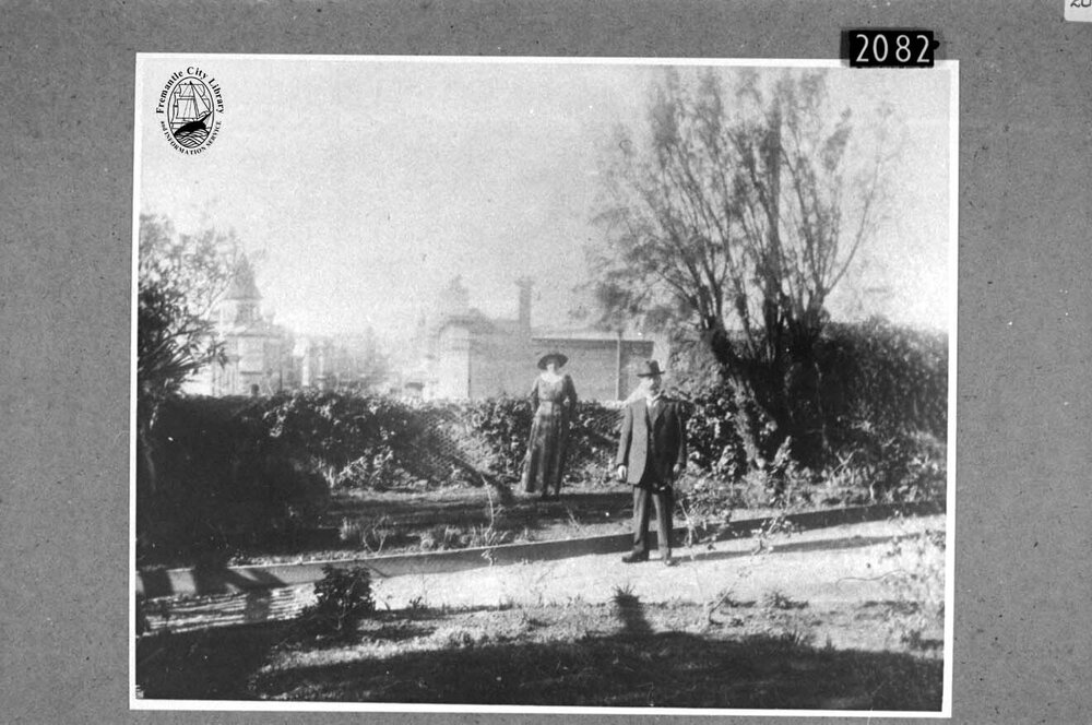 Captain Frank Winzar and his wife