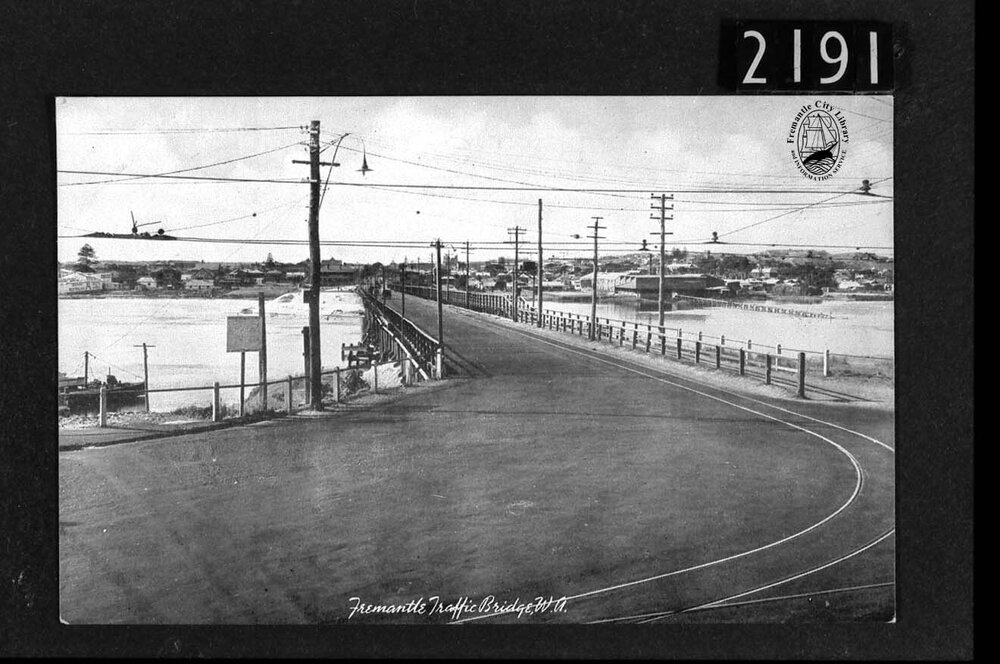 Fremantle traffic bridge