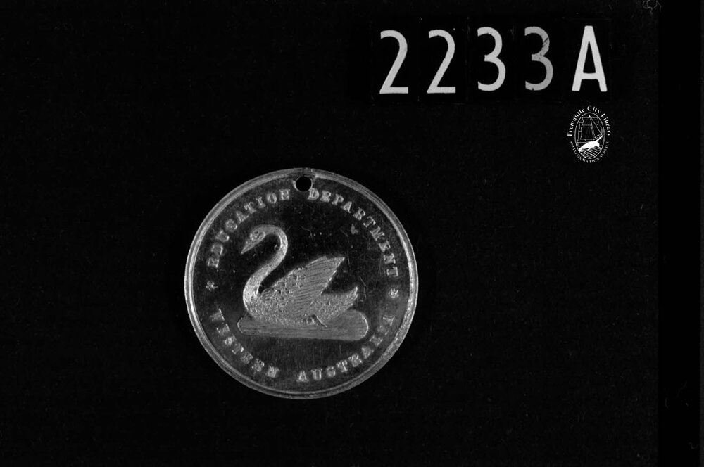 Medal awarded to Jean Knox