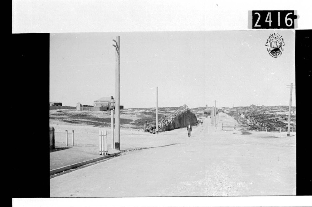 East Street from Marmion Street