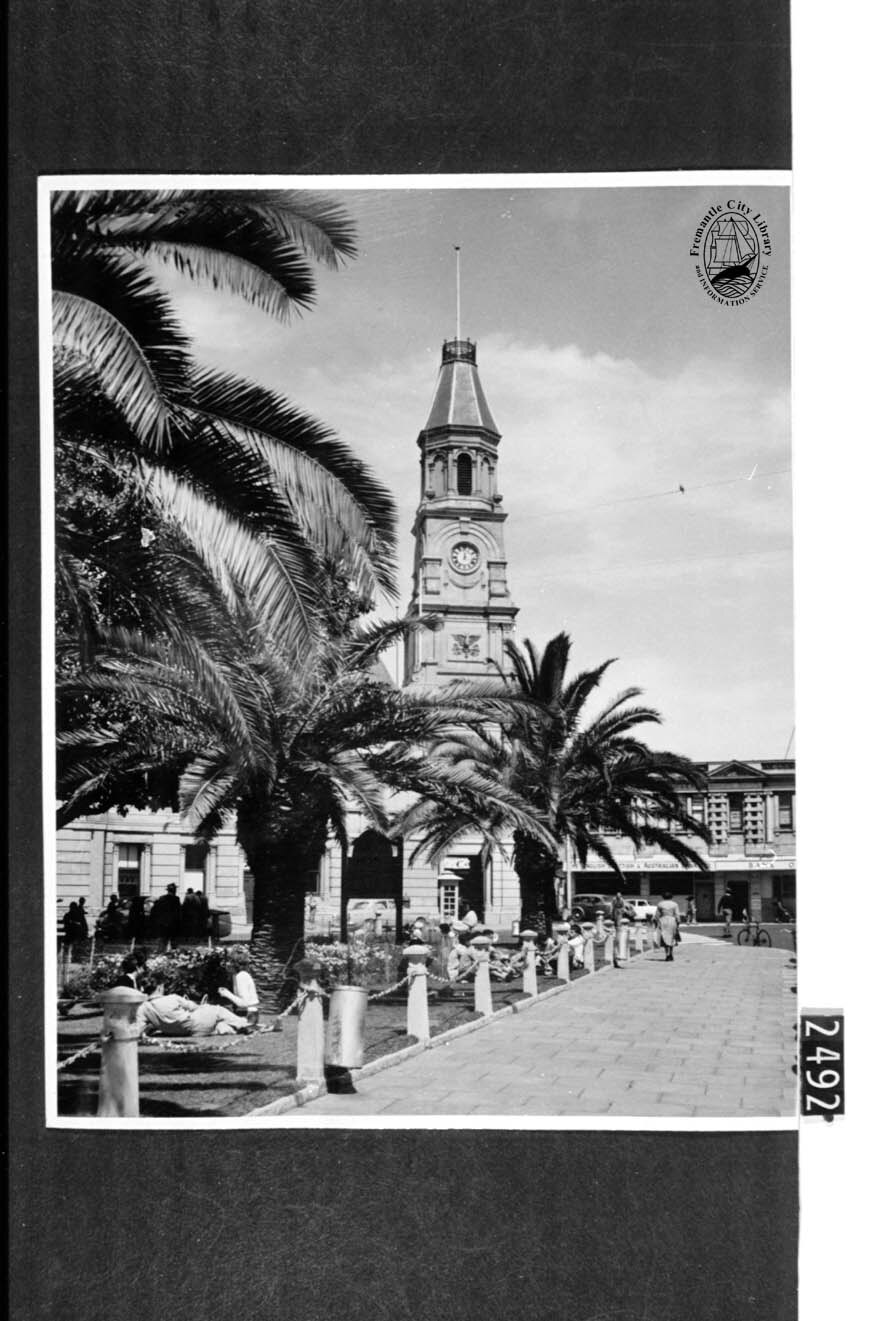 Adelaide Street looking towards William Street