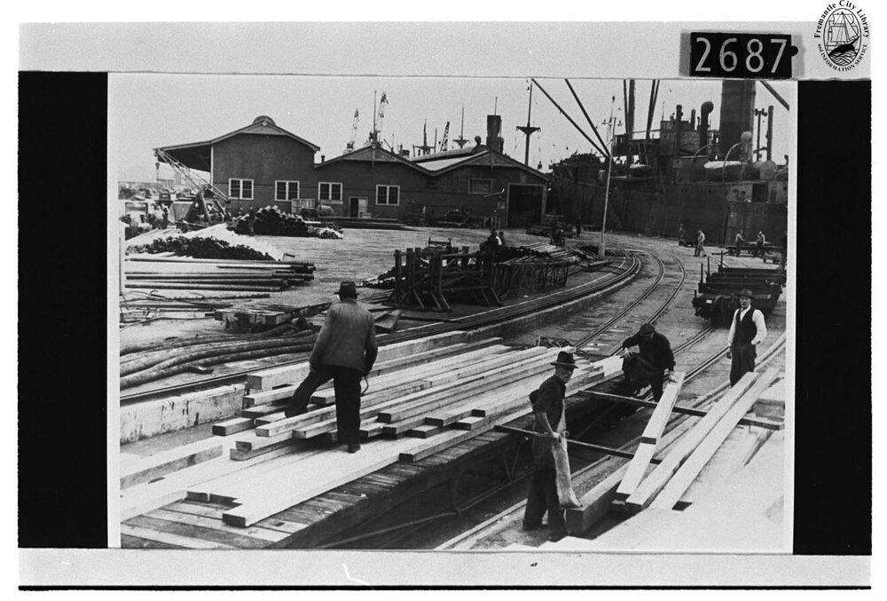 A repair job on Victoria Quay