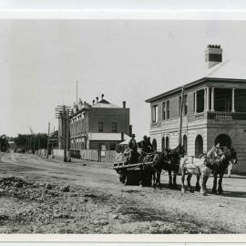 Horse drawn cart on Canning Road.