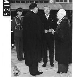 A final briefing by the City Manager Mr S.W. Parks