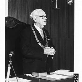 Centenary Council meeting. The Mayor addressing the meeting