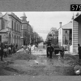Beginning of tram line construction in High Street