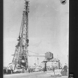 Cranes, Victoria Quay