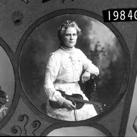 Female violin player