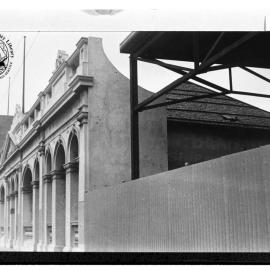 Facade in Cliff Street