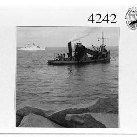 Bucket dredge Parmelia