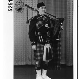 Scottish piper