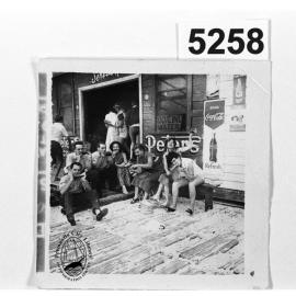 Group at Leighton Beach Kiosk