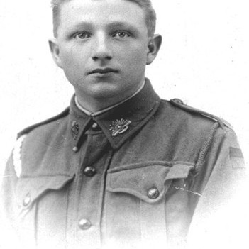 Leslie, Robert Miller