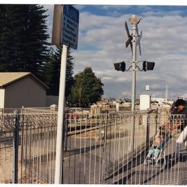 Railway crossing Esplanade Park - 17-05-1991