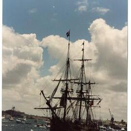 Departure of the re-enactment fleet for the 200th Anniversary of arrival of the First Fleet in 1788.