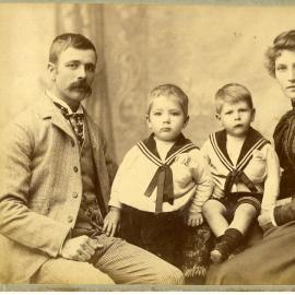 Family group 