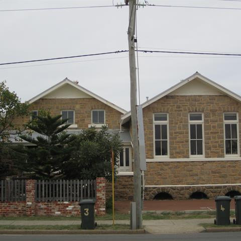 98 Stirling Highway NORTH FREMANTLE WA 6159