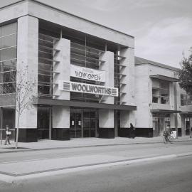 Woolworths Shopping Centre, 39 Adelaide Street