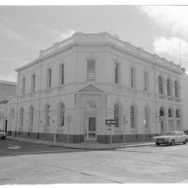 Former Union Bank at 4 High Street