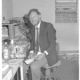 3. Eric Powell, founder of the "Fremantle Gazette" newspaper.