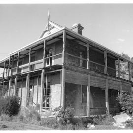 15 Riverside Road, East Fremantle